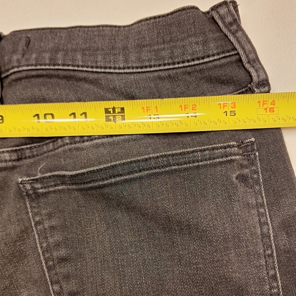Madewell Faded Black Roadtripper Jeans - Picture 12 of 12